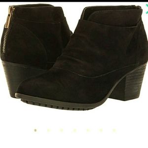 NEW IN BOX ADAM TUCKER ME TOO TY BOOTIE SIZE 8